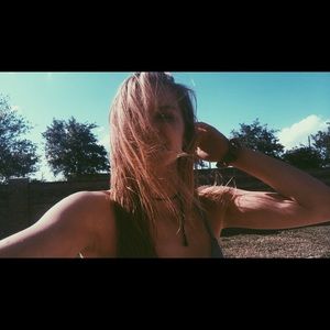 Meet your Posher, Eliza